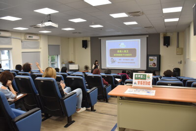 1141111我是人氣王--如何教導孩子社會技巧_李依親心理師圖片(另開新視窗)