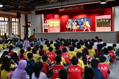 1141111_OEO志工劇團深坑國小公演_原來如此